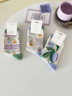 5 Pairs Women Artsy Flower Cotton Socks IO1012 -Ada Fashion 03 fb8d779d 2ced 4444 944a 4cd7fff074f9
