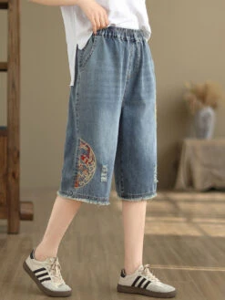 Women Summer Embroidery Knee-Length Denim Pants IO1023 18 Women Summer Embroidery Knee-Length Denim Pants IO1023 -Ada Fashion 04 111834e6 87c7 40e9 a0f9 afc26543a92a