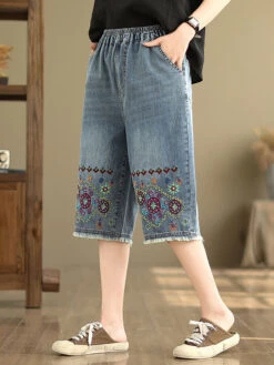 Women Summer Embroidery Knee-Length Denim Pants IO1023 14 Women Summer Embroidery Knee-Length Denim Pants IO1023 -Ada Fashion 04 ec6630fe 320f 4a3a 9700 35b6a7fcc3d9