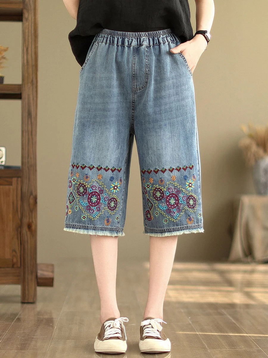 Women Summer Embroidery Knee-Length Denim Pants IO1023 5 Women Summer Embroidery Knee-Length Denim Pants IO1023 - Image 3