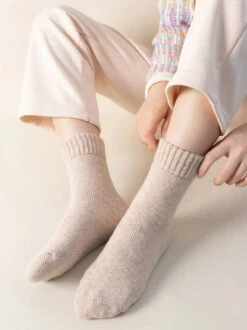 Women Solid Winter Wool Socks