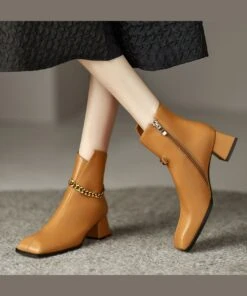 Caramel Boots Classy Splicing Chain Linked Chunky Cowhide Leather ML1676 -Ada Fashion Caramel Boots Classy Splicing Chain Linked Chunky Cowhide Leather3 260cbf73 1c32 4378 9c50 5ac67186e977