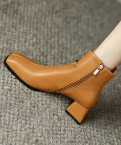 Caramel Boots Classy Splicing Chain Linked Chunky Cowhide Leather ML1676 -Ada Fashion Caramel Boots Classy Splicing Chain Linked Chunky Cowhide Leather5 26026620 c7b7 4e75 b2ae d8f073ee2409