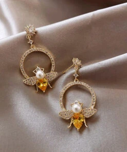 Chic Yellow Alloy Crystal Zircon Bee Hoop Earrings LY1800 -Ada Fashion Chic Yellow Alloy Crystal Zircon Bee Hoop Earrings3