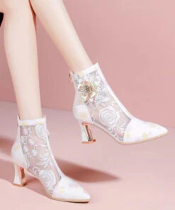 Chinese Style Embroidered Mesh Patchwork Chunky Heel Boots CZ1029 -Ada Fashion Chinese Style Embroidered Mesh Patchwork Chunky Heel Boots3