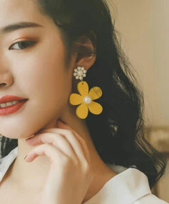 Classy Yellow Daisy Floral Pearl Drop Earrings LY1806 -Ada Fashion Classy Yellow Daisy Floral Pearl Drop Earrings2