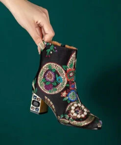 Elegant Yellow Embroidered Zircon Satin Chunky Ankle Boots RT1082 -Ada Fashion Elegant Yellow Embroidered Zircon Satin Chunky Ankle Boots5