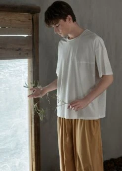 Man White O-Neck Cotton Pajamas Two Piece Set Summer LY2835 10 Man White O-Neck Cotton Pajamas Two Piece Set Summer LY2835 -Ada Fashion Man White O Neck Cotton Pajamas Two Piece Set Summer4