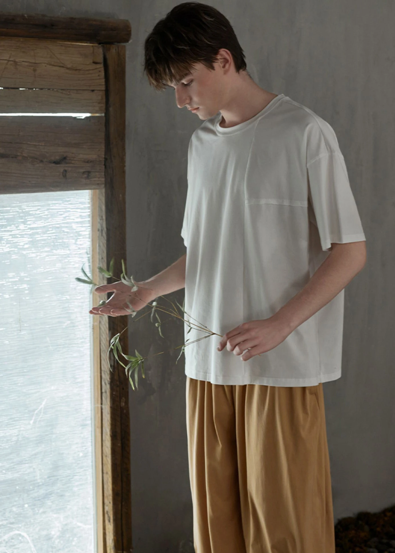 Man White O-Neck Cotton Pajamas Two Piece Set Summer LY2835 6 Man White O-Neck Cotton Pajamas Two Piece Set Summer LY2835 - Image 4