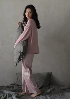 Women Pink Peter Pan Collar Button Cozy Ice Silk Pajamas Two Piece Set Long Sleeve LY1903 -Ada Fashion Women Pink Peter Pan Collar Button Cozy Ice Silk Pajamas Two Piece Set Long Sleeve4 b4fa2ab7 fd54 45f6 9917 5fa81ff5d3e6